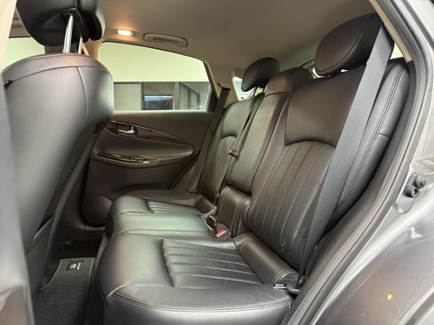 Used 2015 INFINITI QX50 Journey w/ Premium Package RWD image 16
