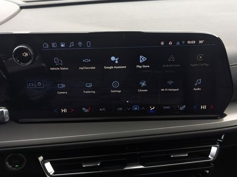 New 2026 Chevrolet Traverse LT w/ LPO, Floor Liner Package image 24