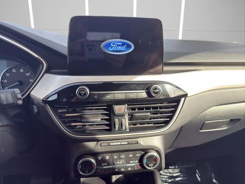 Used 2021 Ford Escape SEL image 21