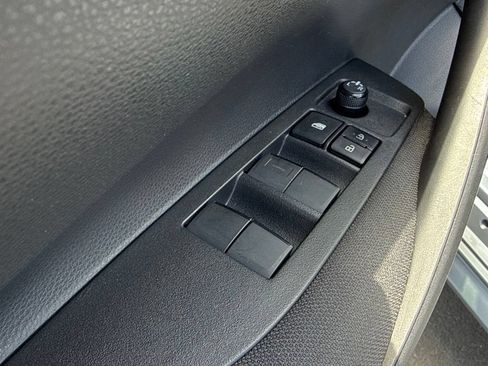 Used 2024 Toyota Corolla LE FWD image 18