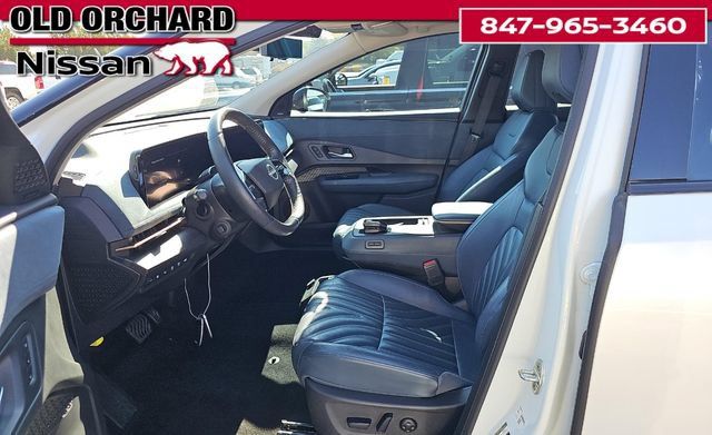 Used 2023 Nissan Ariya AWD/4WD image 7