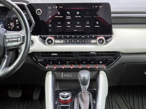 Used 2024 GMC Canyon AT4X AWD/4WD image 26