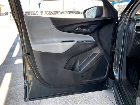 Used 2019 Chevrolet Equinox LS image 20