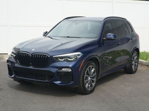 Used 2019 BMW X5 xDrive40i w/ M Sport Package AWD/4WD image 1