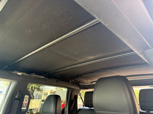 Used 2024 Ford Bronco Wildtrak AWD/4WD image 10