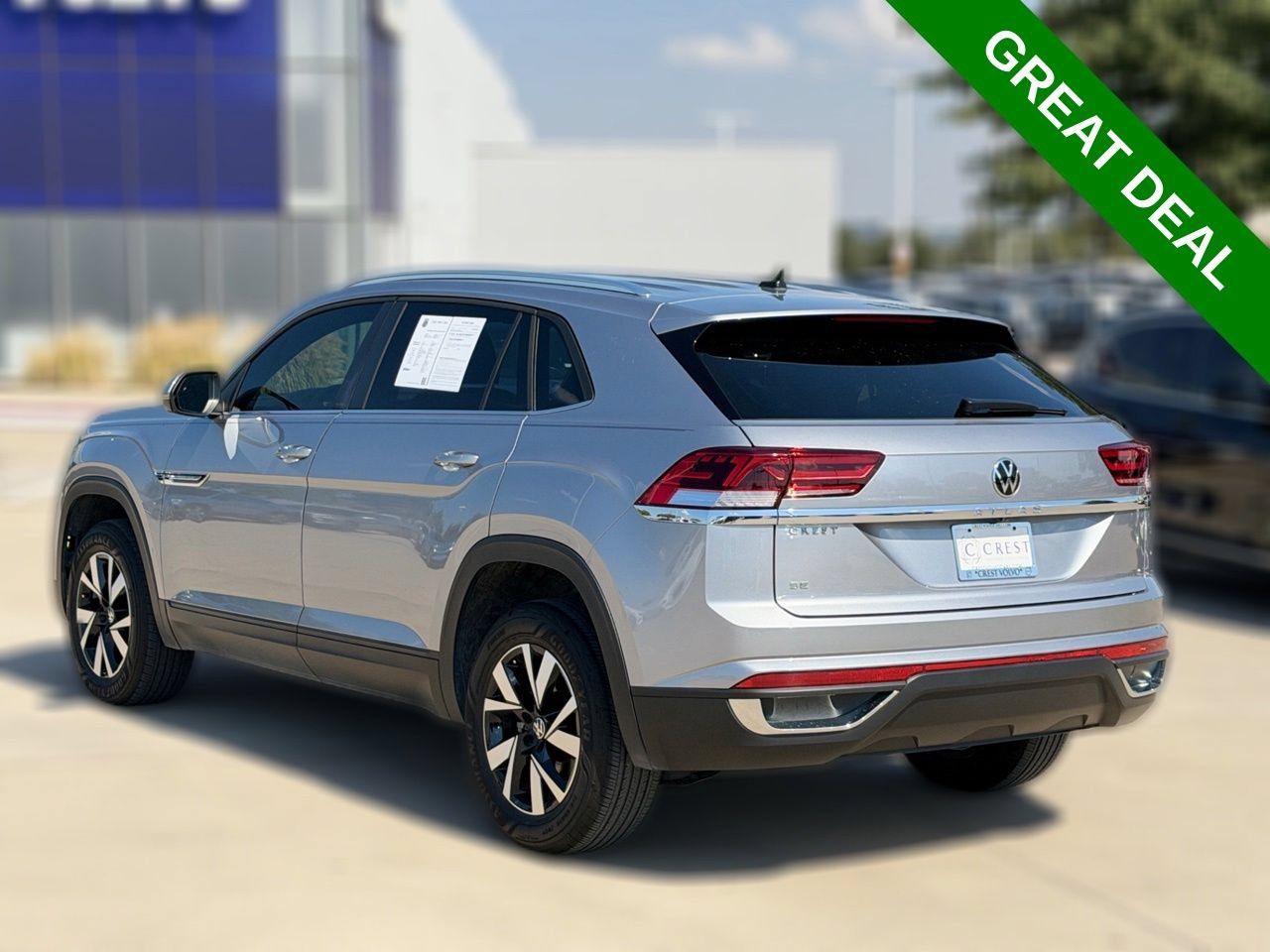 Used 2023 Volkswagen Atlas Cross Sport SE FWD image 6