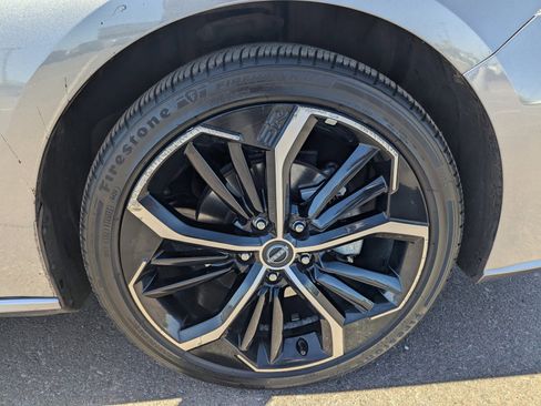 Used 2023 Nissan Altima 2.5 SR image 9