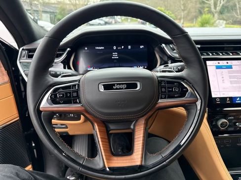 New 2025 Jeep Grand Cherokee Summit AWD/4WD image 18