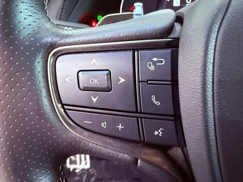 Used 2023 Lexus LS 500 F Sport w/ Accessory Package (Z2) AWD/4WD image 22