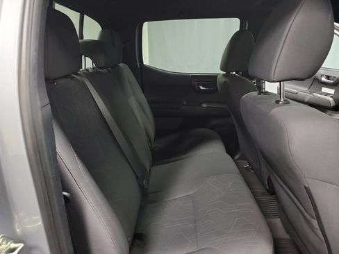 Used 2016 Toyota Tacoma TRD Off-Road w/ Premium & Technology Package AWD/4WD image 23