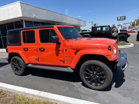 Used 2023 Jeep Wrangler Unlimited Sahara AWD/4WD image 8