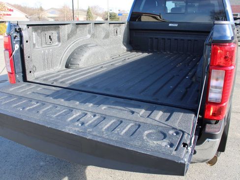 Used 2022 Ford F250 Lariat w/ Lariat Value Package image 14