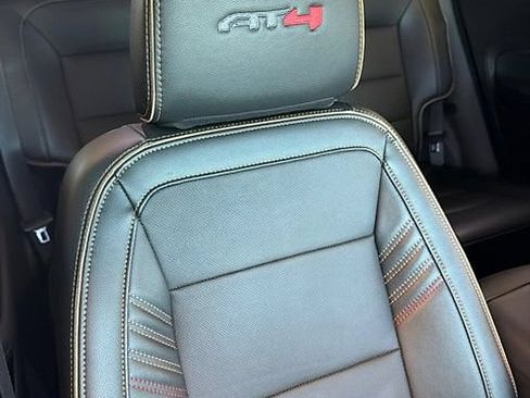 Used 2024 GMC Terrain AT4 AWD/4WD image 6