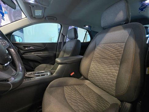 Used 2020 Chevrolet Equinox LT FWD image 11