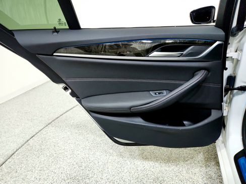 Used 2021 BMW 530e 530e image 20