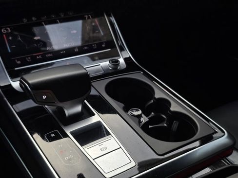 Used 2019 Audi Q8 Prestige image 23