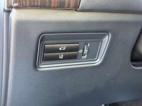 Used 2015 Land Rover Range Rover HSE AWD/4WD image 19