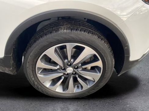 Used 2022 Buick Encore Preferred w/ Safety Package image 22