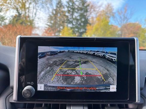 Used 2024 Toyota RAV4 XLE image 21