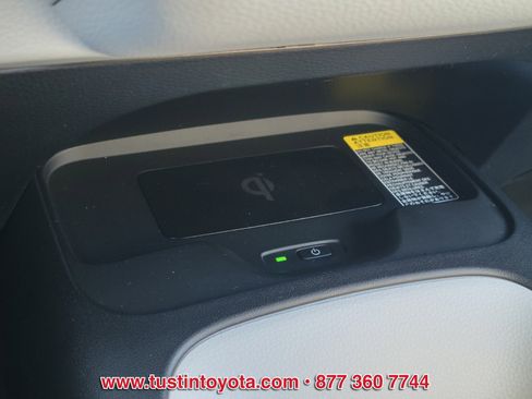 Certified 2025 Toyota Corolla SE image 23