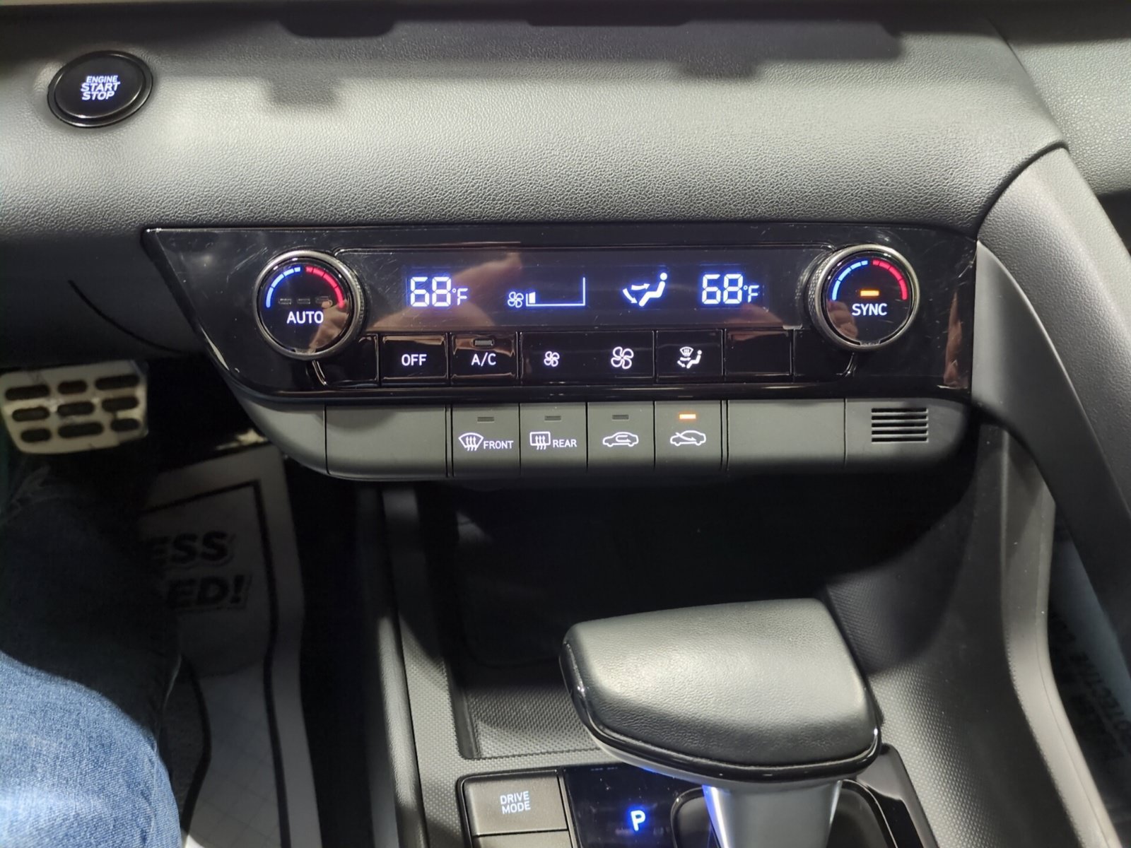Used 2025 Hyundai Elantra Sport FWD image 23