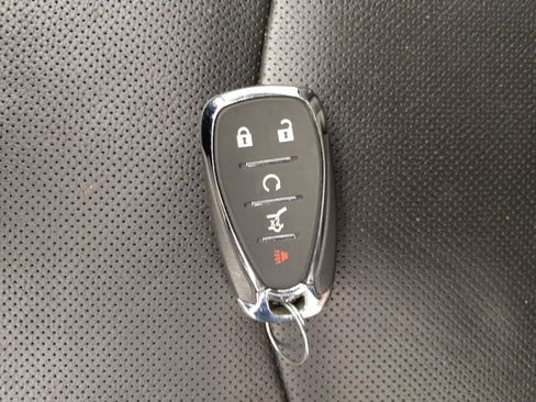 Used 2021 Chevrolet Equinox Premier AWD/4WD image 32