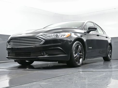 Used 2018 Ford Fusion S image 46