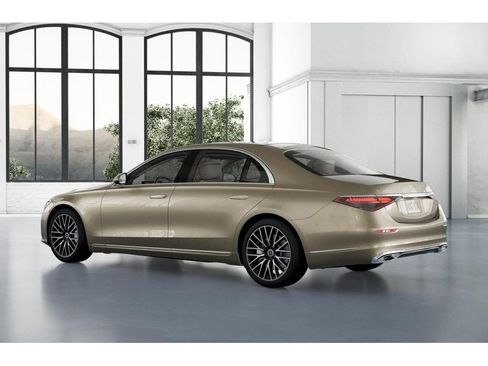 Certified 2022 Mercedes-Benz S 500 4MATIC image 30