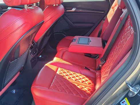 Used 2025 Audi SQ5 Premium Plus w/ Premium Plus Package image 13