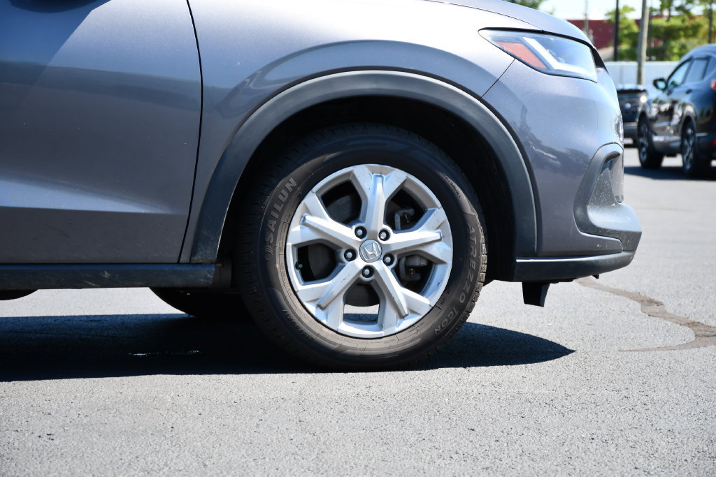 Used 2024 Honda HR-V LX image 9