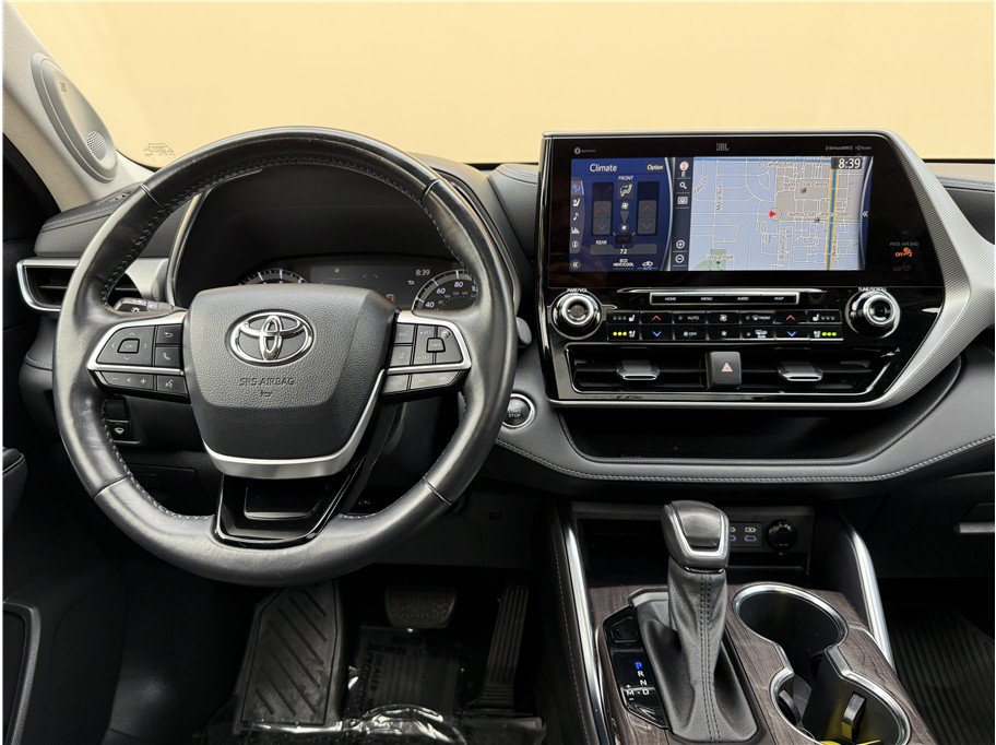 Used 2022 Toyota Highlander Platinum FWD image 15