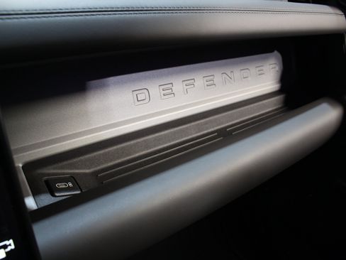 Used 2026 Land Rover Defender 110 X AWD/4WD image 68