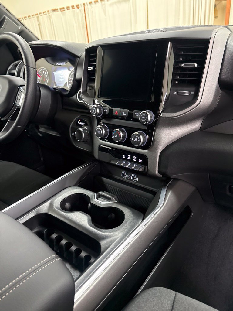 New 2027 RAM 1500 Express AWD/4WD image 24