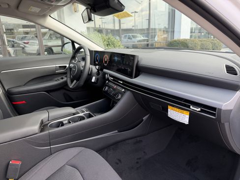 New 2026 Hyundai Sonata SEL FWD image 18