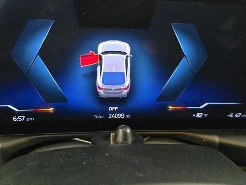 Used 2023 BMW i4 eDrive35 RWD image 13