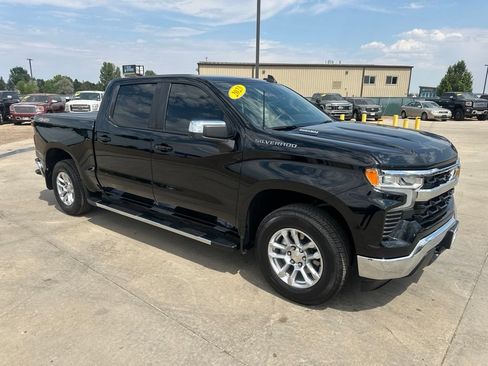 Used 2023 Chevrolet Silverado 1500 LT w/ Protection Package AWD/4WD image 33