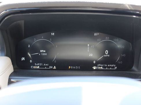 Used 2023 Lincoln Nautilus Reserve AWD/4WD image 16