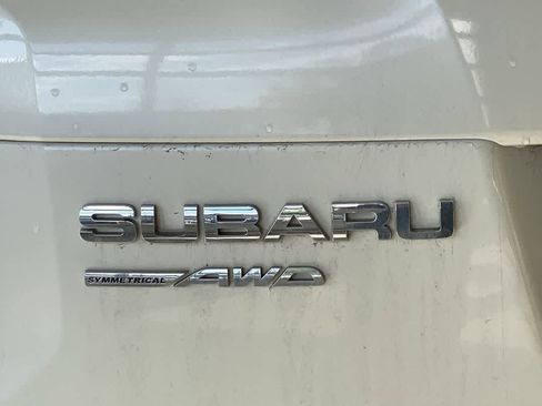 Used 2015 Subaru Forester 2.5i Touring w/ Eyesight & Navigation System AWD/4WD image 11