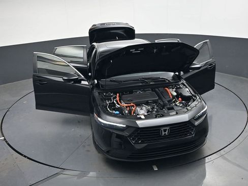 Used 2025 Honda Accord Sport image 37