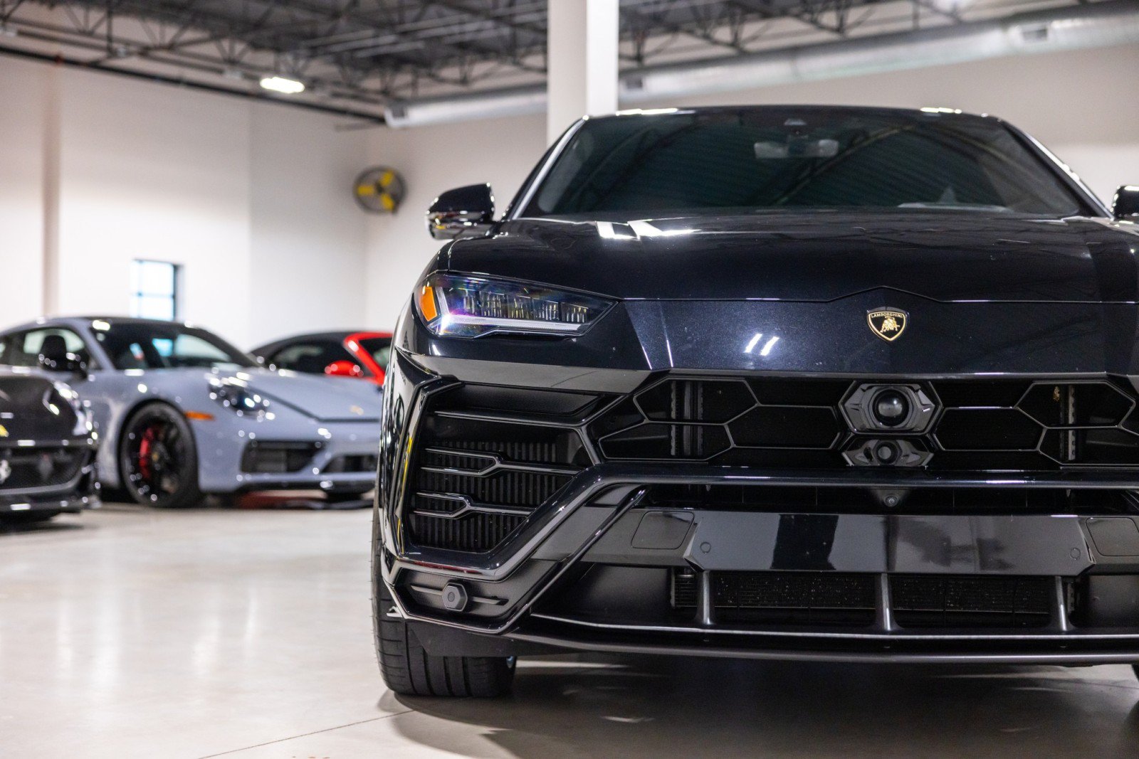 Used 2020 Lamborghini Urus AWD/4WD image 20