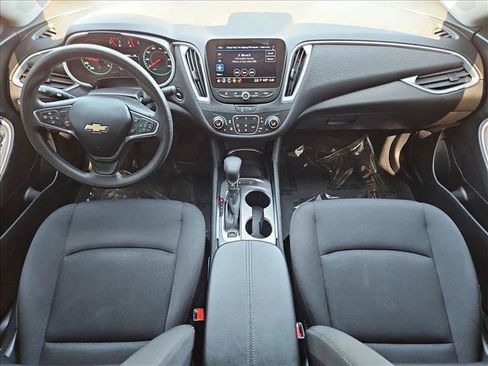 Used 2024 Chevrolet Malibu LT FWD image 23