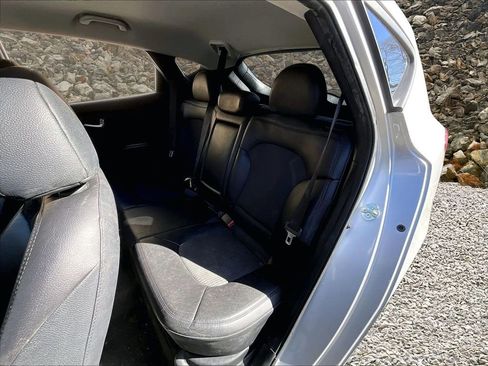 Used 2013 Hyundai Tucson GLS image 22