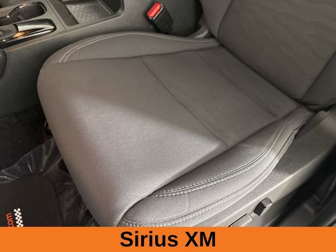 Used 2023 Nissan Frontier SV w/ Midnight Edition Package image 10