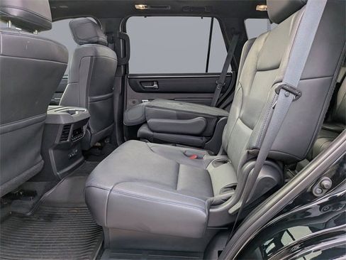 Used 2024 Toyota Sequoia Platinum image 15