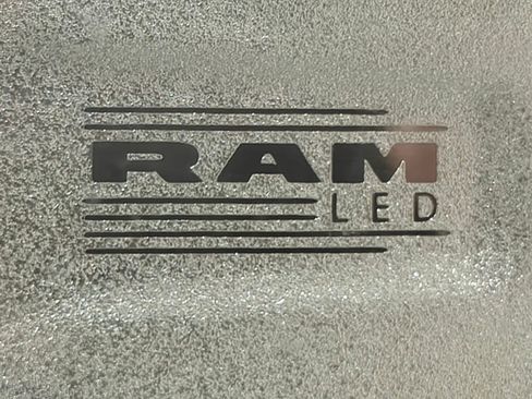 Used 2020 RAM 2500 Laramie AWD/4WD image 11