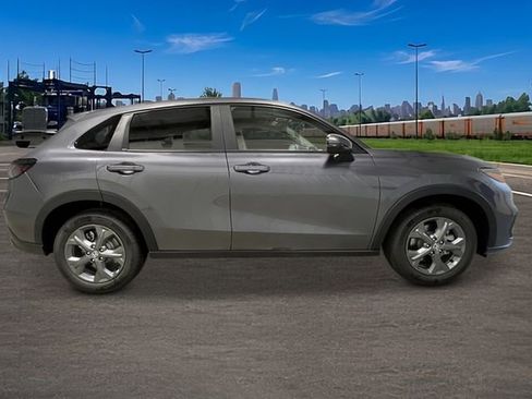 New 2027 Honda HR-V LX image 7