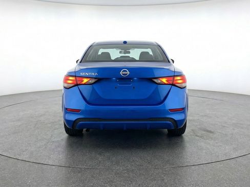 Used 2025 Nissan Sentra SV image 7