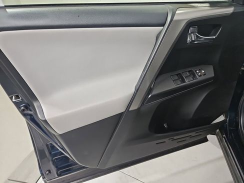 Used 2017 Toyota RAV4 XLE image 10