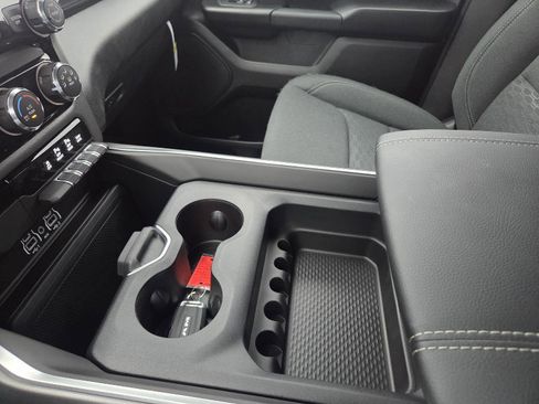 New 2026 RAM 1500 Express AWD/4WD image 14