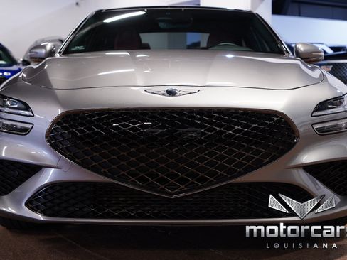 Used 2023 Genesis G70 2.0T w/ Sport Prestige Package RWD image 10